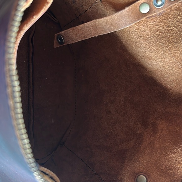 Gently used Portland Leather Chic Brown Tote Bag with Spacious Design - Picture 3 of 9